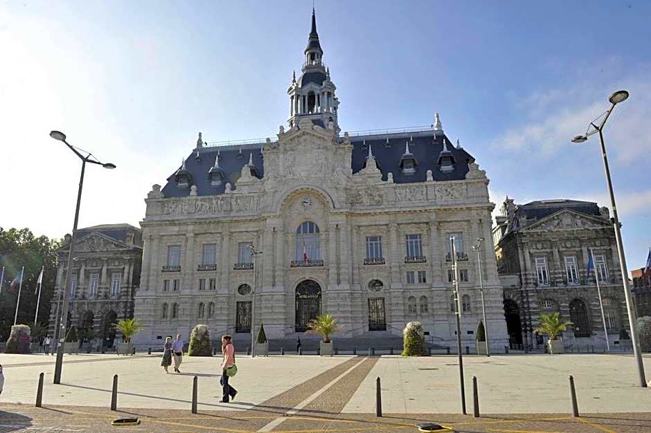 B&B HOTEL Lille Roubaix Centre Grand-Place