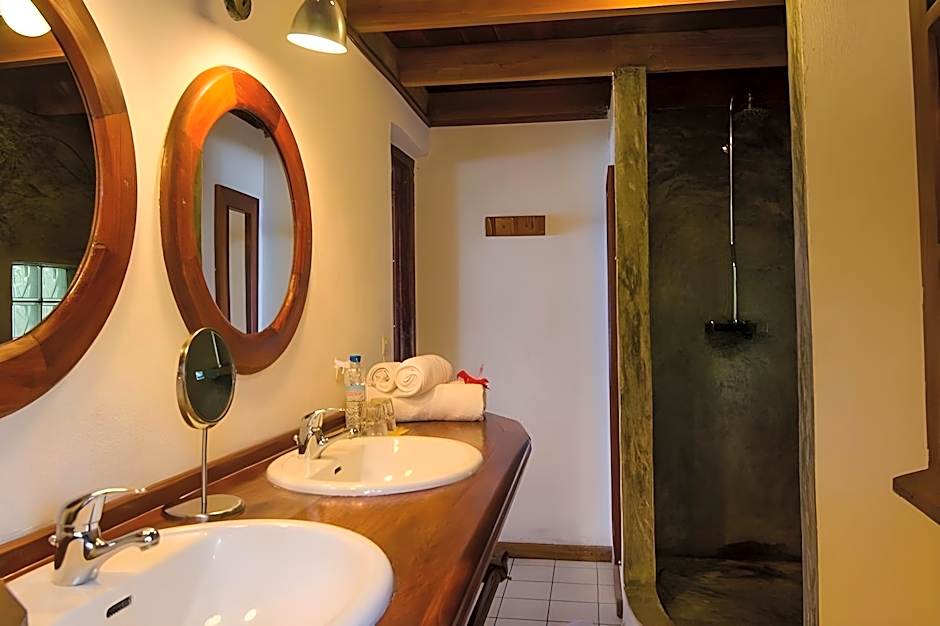 Princesse Bora Lodge Spa