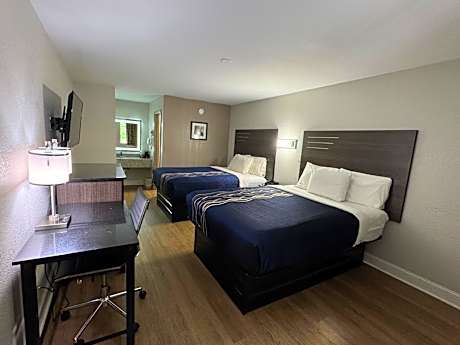 Queen Room with Two Queen Beds