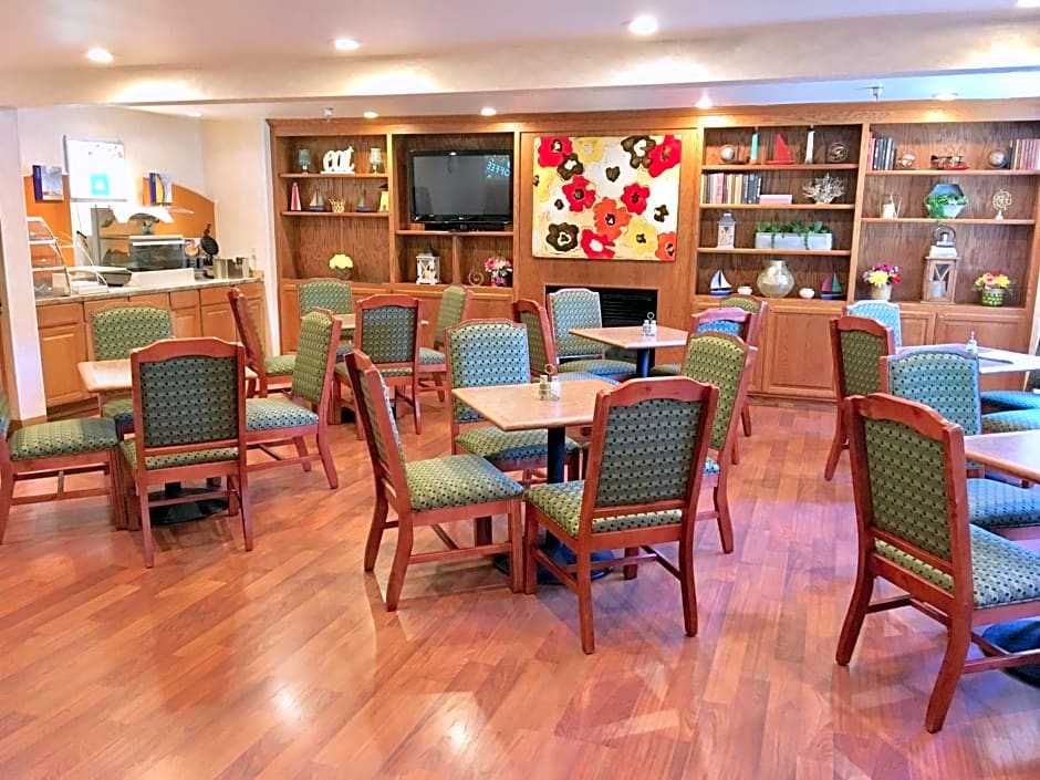 Guesthouse Inn & Suites Poulsbo