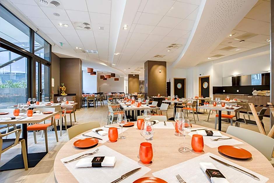 Spark by Hilton Lyon Park Saone