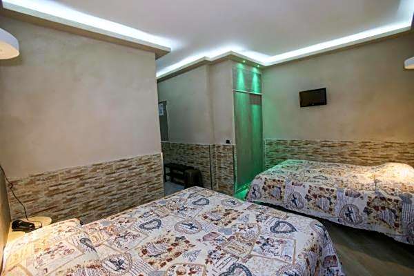 Hotel Iris