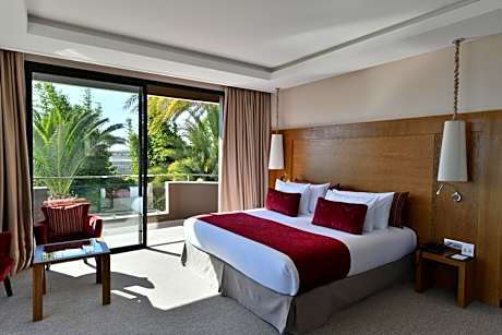 Premium Room with Garden View