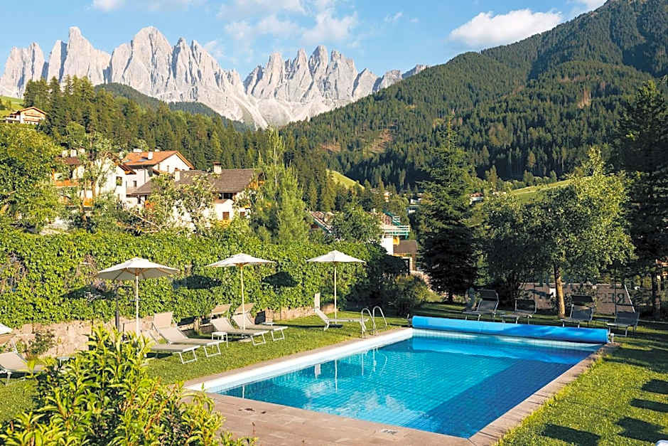 Hotel Tyrol