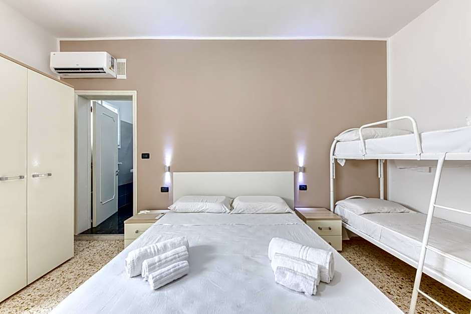 IL Comandante a 100 m dalla spiaggia