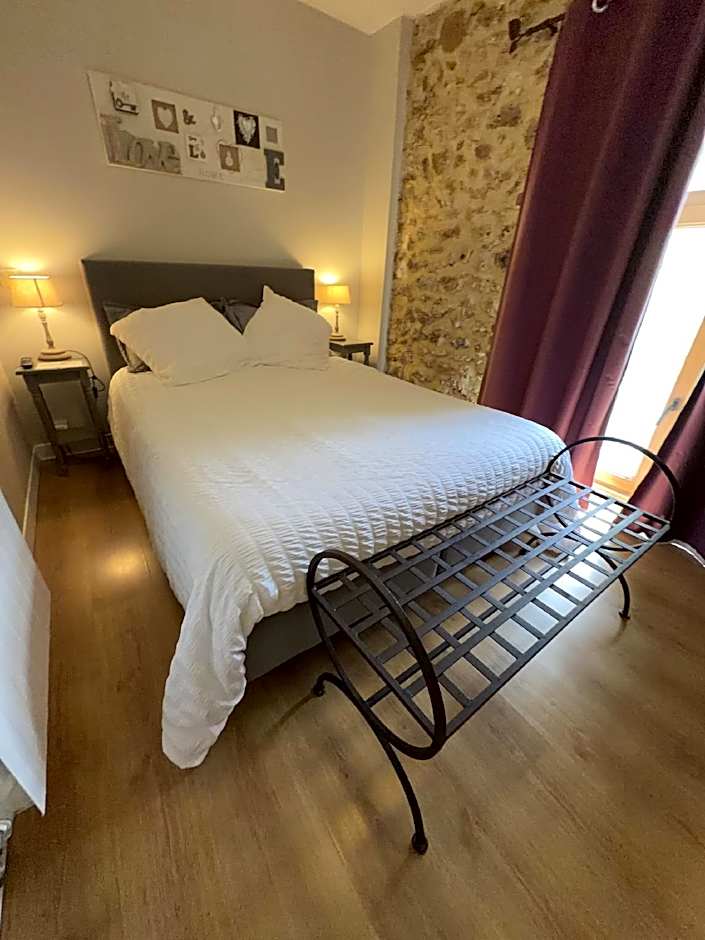 Foto 1 di 10 di Double-Salle de bain privée-Affaire