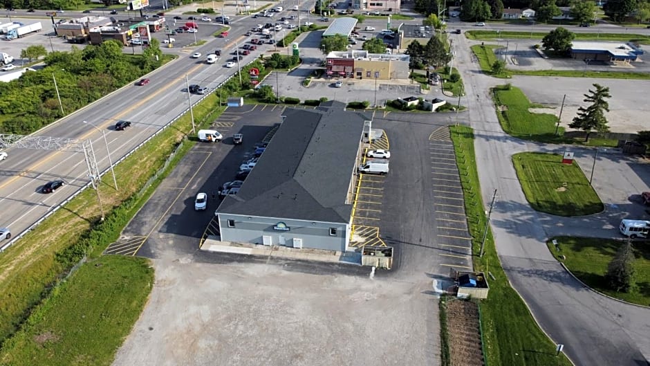 Days Inn by Wyndham Indianapolis East Post Road