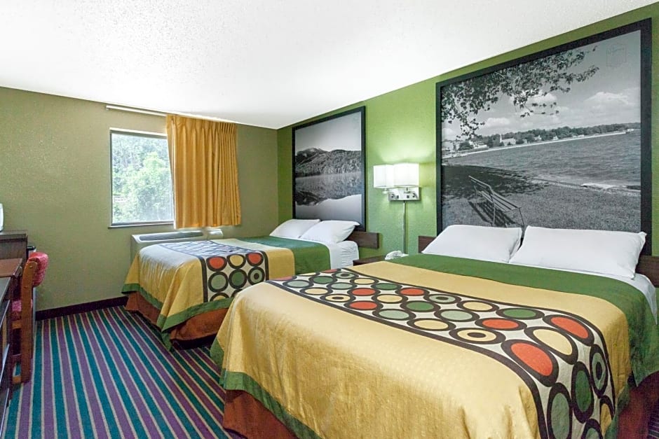 Super 8 by Wyndham Bath Hammondsport Area