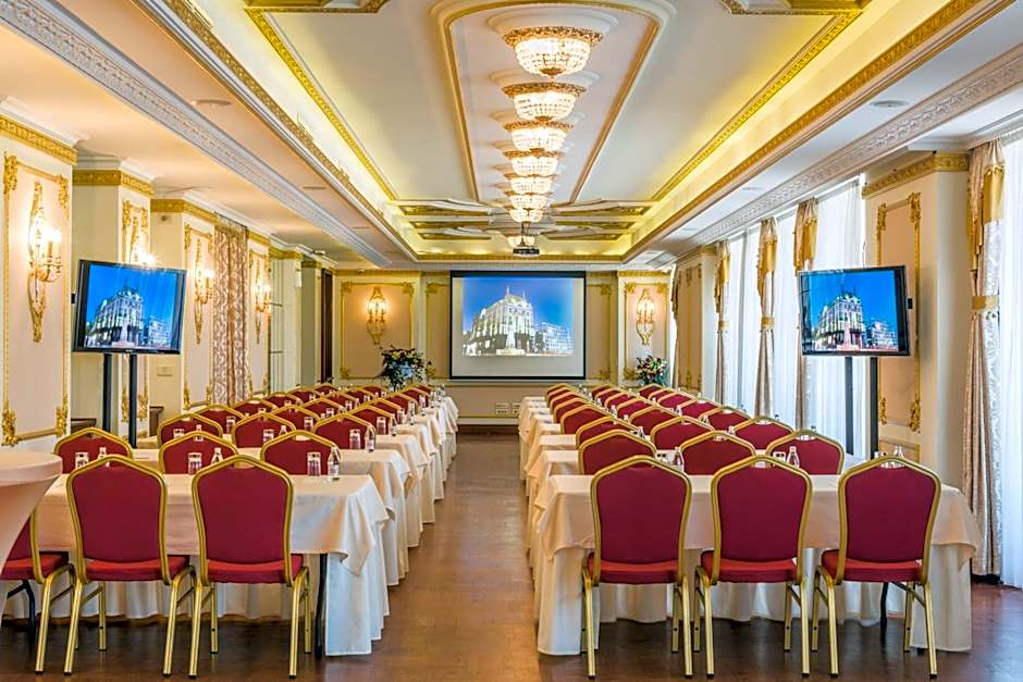 Hotel Moskva