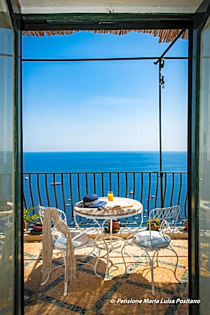 Triple Room with Sea View