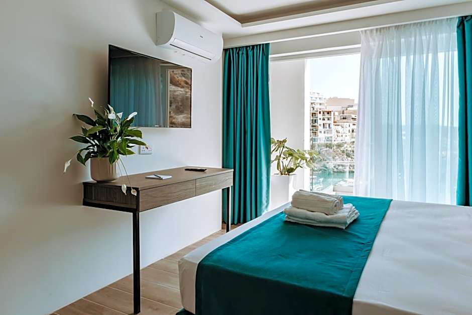 Blu Waters Boutique Hotel