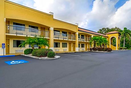 Comfort Inn Sun City Center-Tampa South