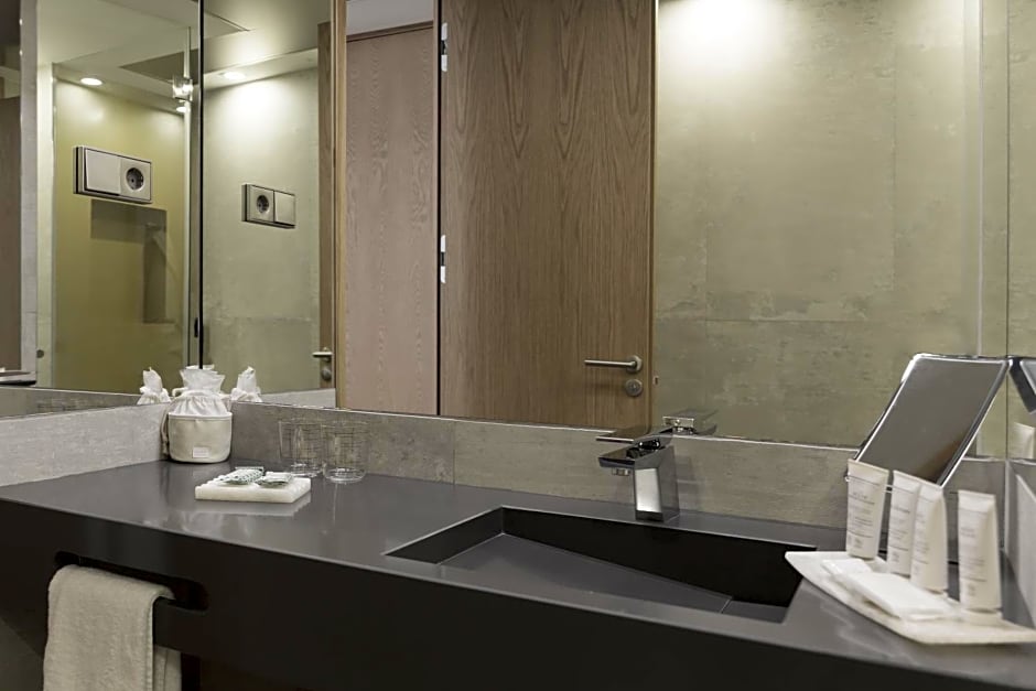 ICON Casona 1900 by Petit Palace