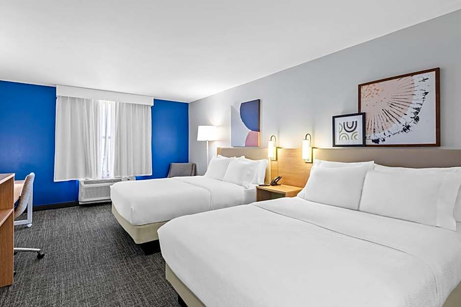 Spark by Hilton Shawnee
