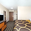Super 8 by Wyndham Dodge City