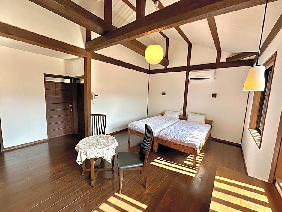 Inase Otsu Machiya Bed and Breakfast