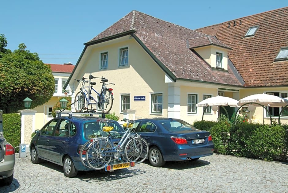 Hotel Biedermeier Hof