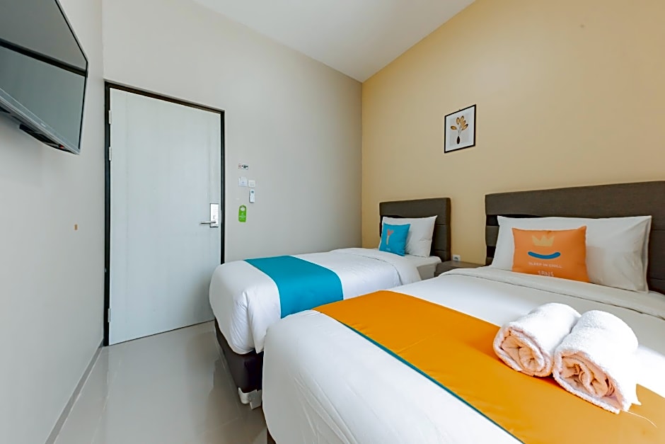 Sans Hotel Berau Square