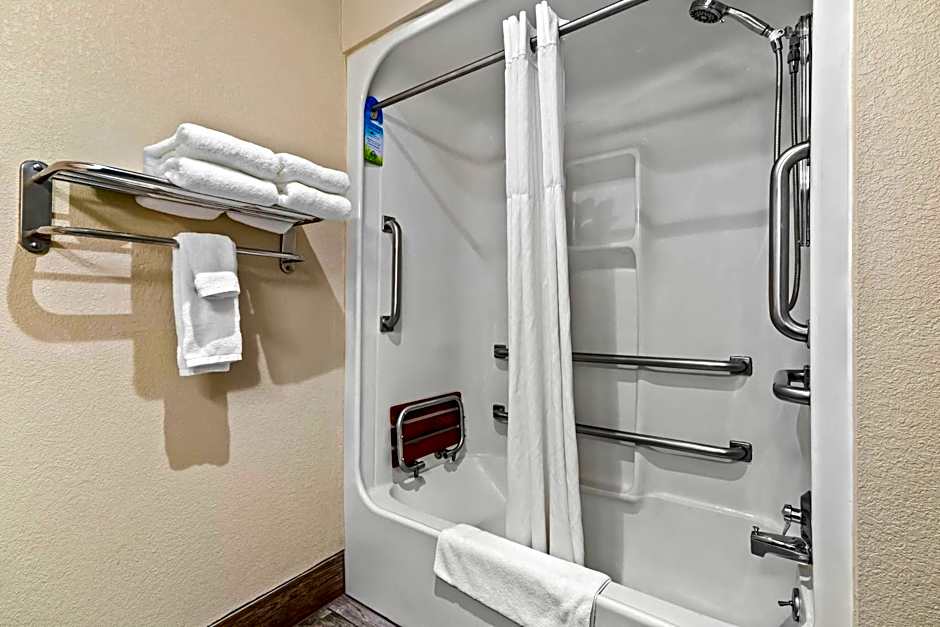 Days Inn by Wyndham Black River Falls