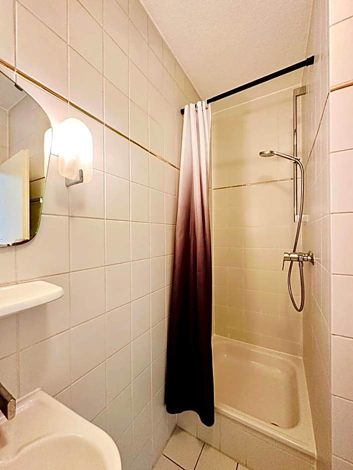 Apartmenthaus am Dom - Zentrum & Ruhige Lage, Perfekt für Business Trip, Auch für Familie, Viel Platz mit Küche