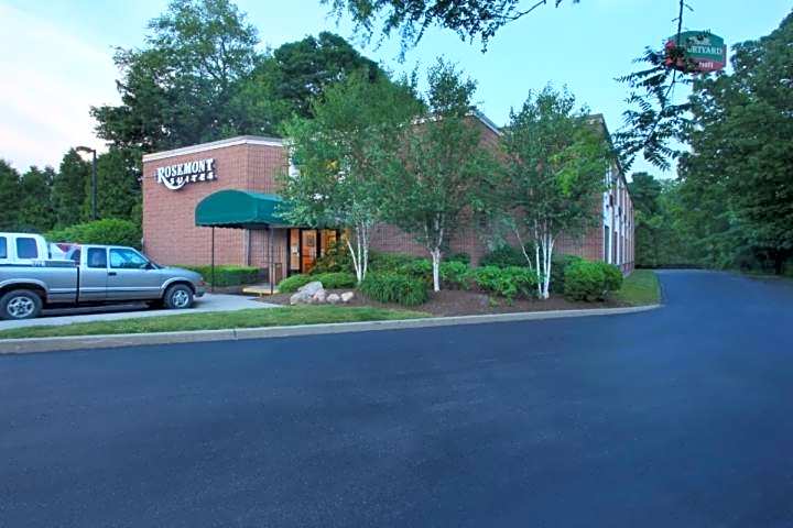 Rosemont Suites