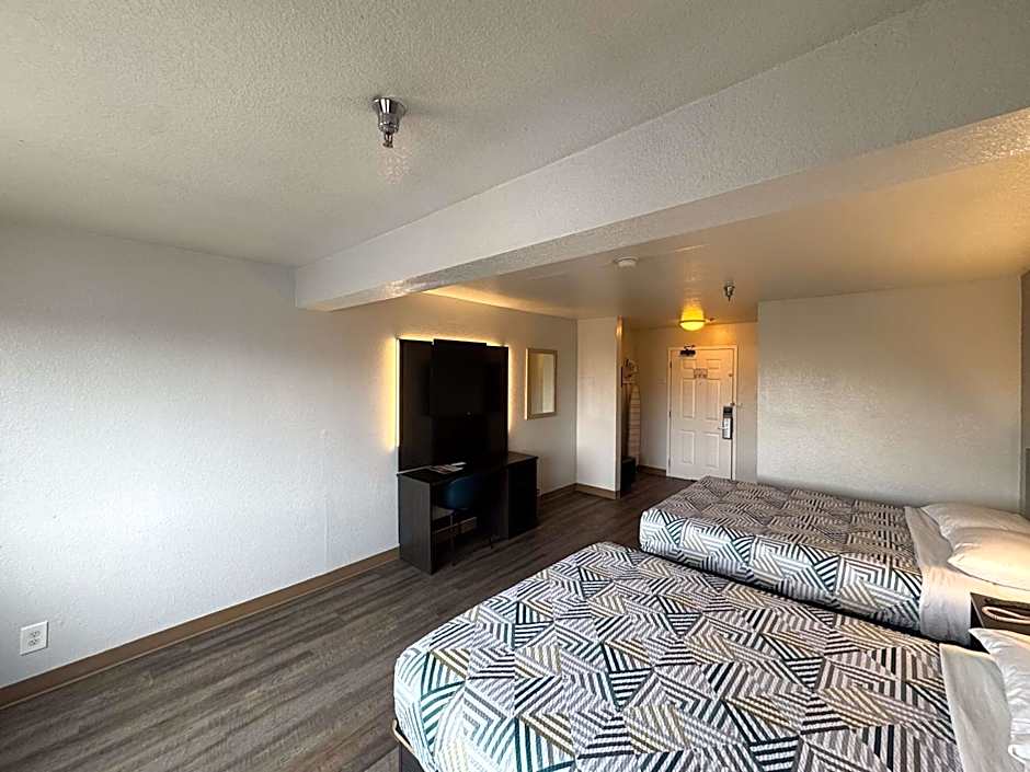 Motel 6-Glenview, IL - Chicago North
