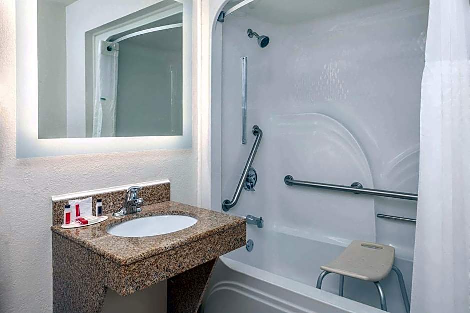 Howard Johnson by Wyndham Rock Hill