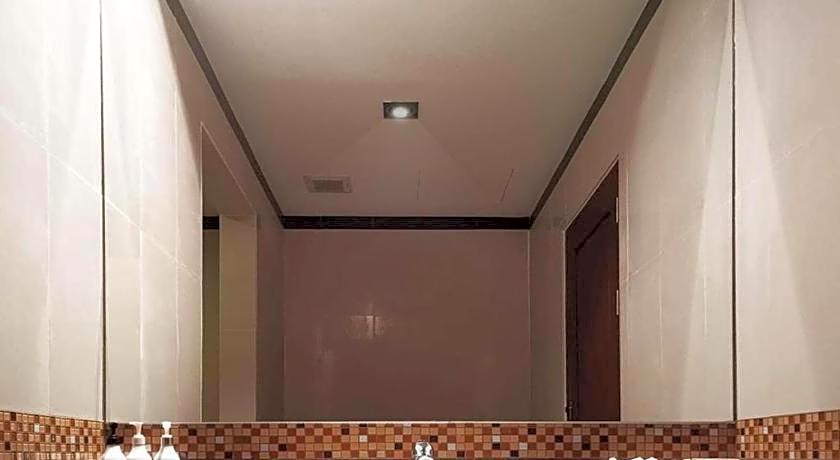 Grand Hill Residence