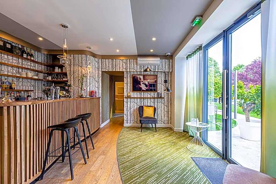 Hotel Le Saint Gelais