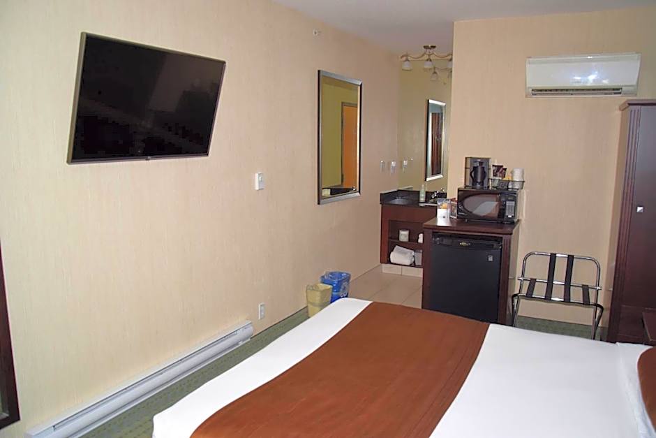 Coast Lethbridge Hotel & Conference Centre