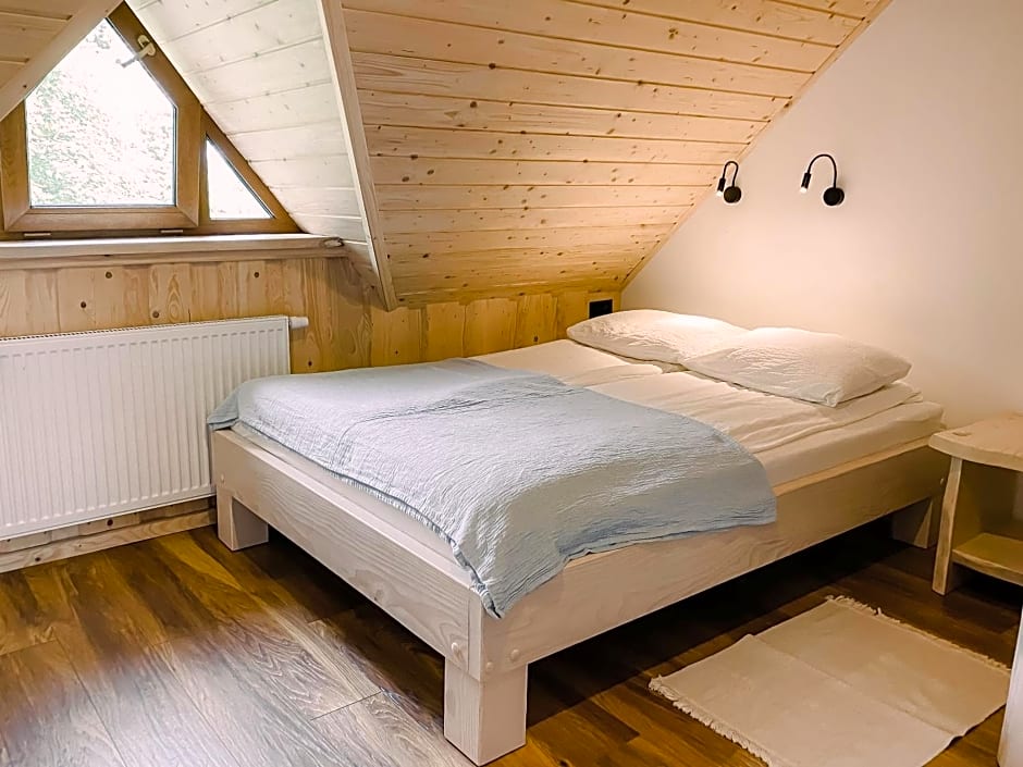 Bieszczadzkie Chatki - Willa Stasia