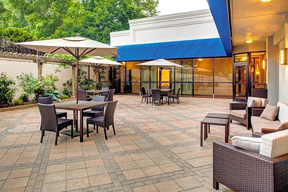Courtyard by Marriott New Haven at Yale