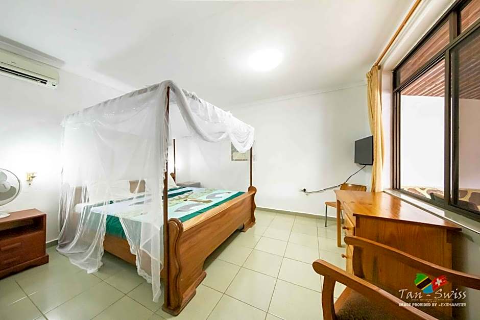 Tan-Swiss Lodge