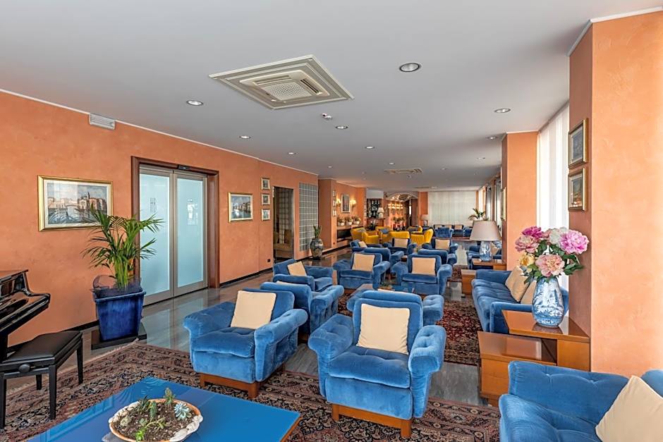 Hotel Bellevue Et Mediterranée