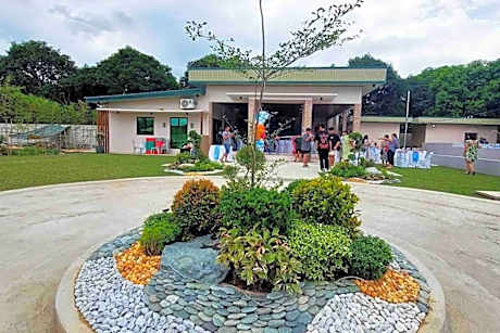 Cozy 3 bed rm & modern Qasa Ioanna Private resort