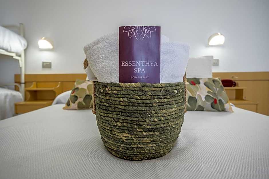 Hotel Cola Frontemare