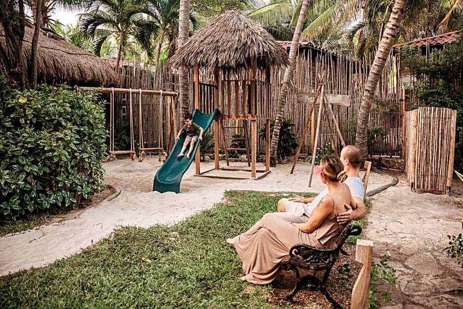 Petit Lafitte Beach Front Hotel & Bungalows