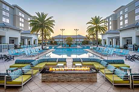 TownePlace Suites by Marriott Orlando at FLAMINGO CROSSINGS Town