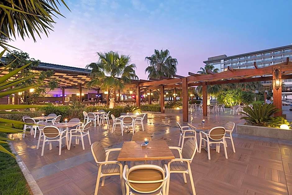 Royal Garden Beach Hotel