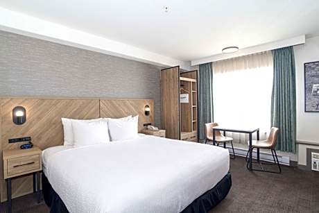 Standard Room, 1 King Bed