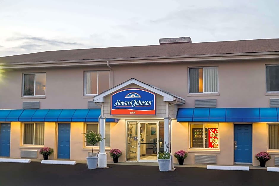 Howard Johnson by Wyndham Springfield