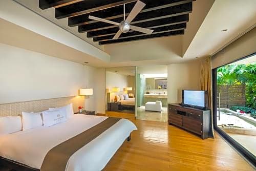 Movich Club at Blue Diamond Luxury Boutique Hotel