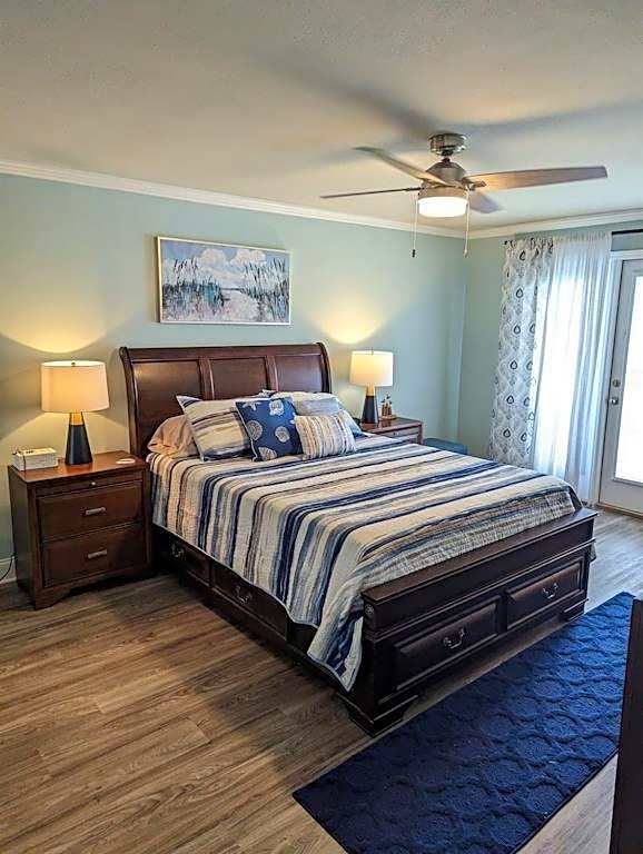 Biloxi Beach Condo-B