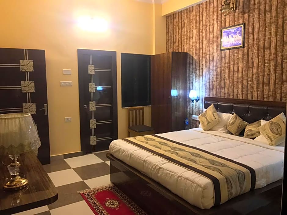 Hotel Kings Banaras
