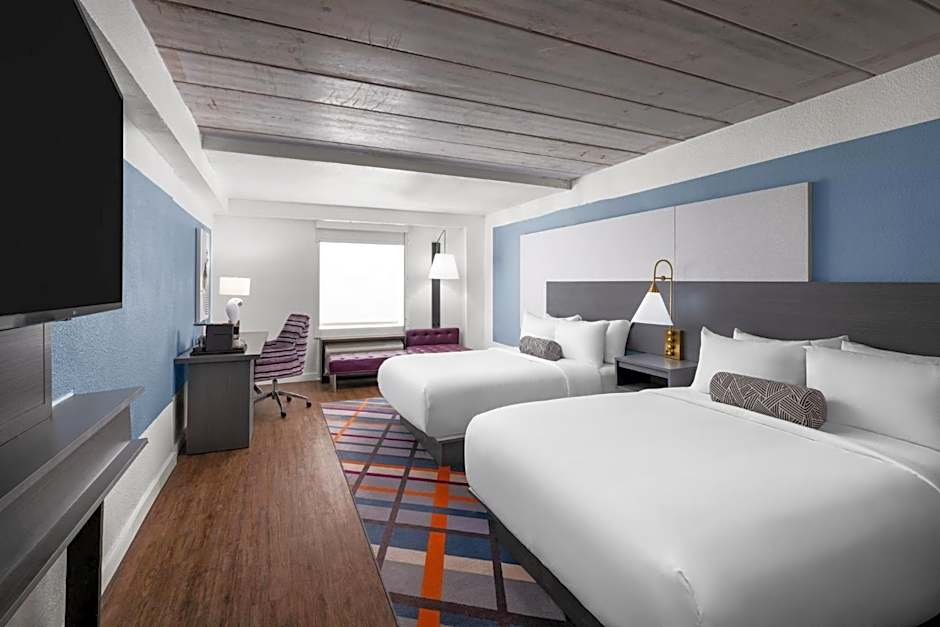 voco College Station Aggieland by IHG