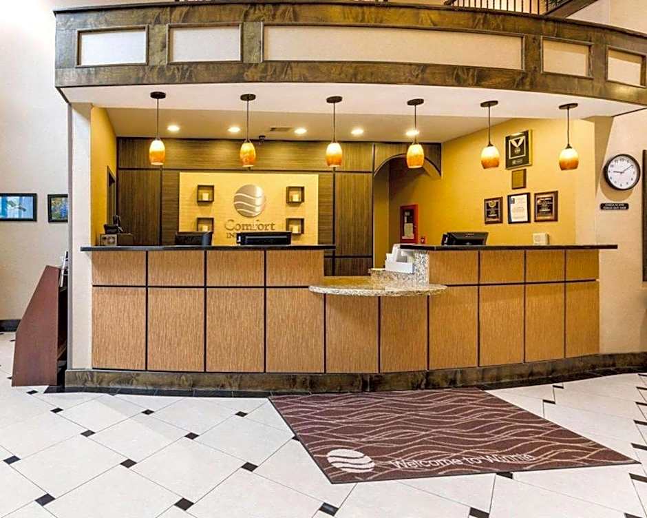 Comfort Inn & Suites Winnie