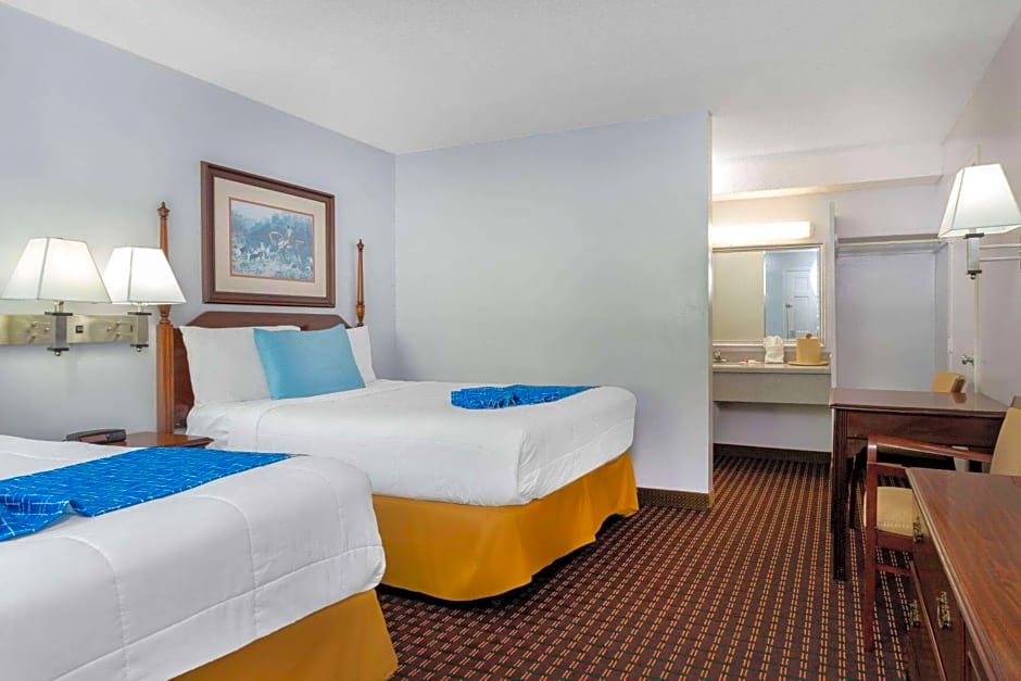 Travelodge by Wyndham Cape Cod Area