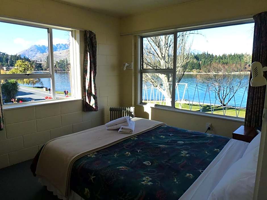 Lakeside Motel
