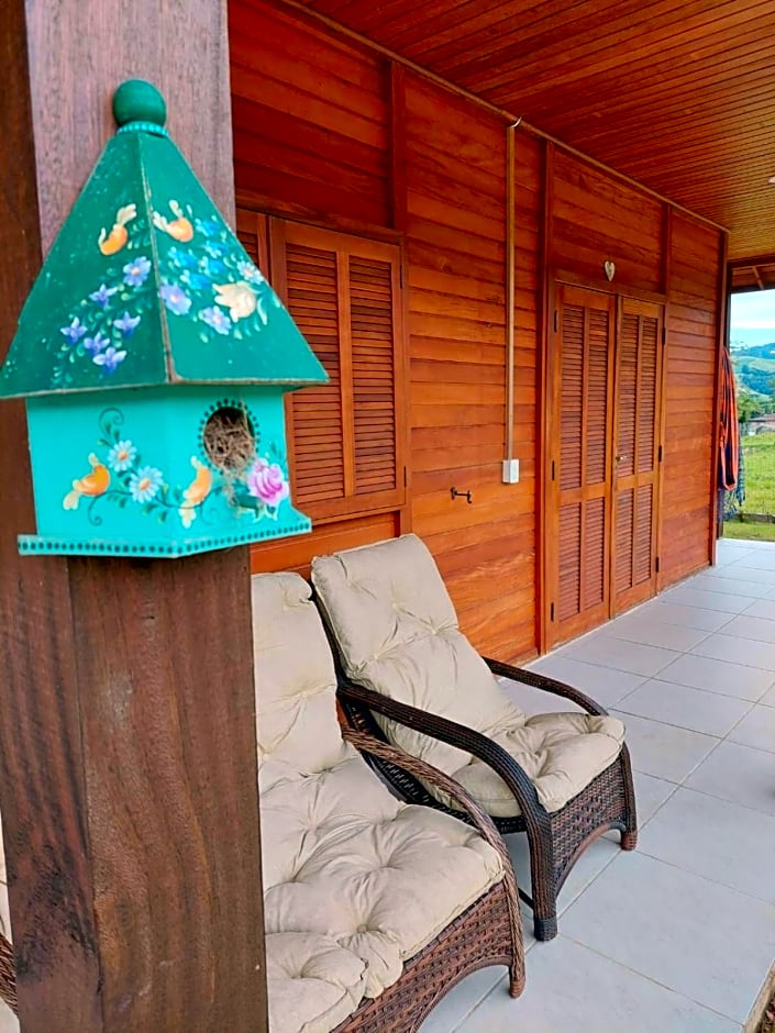 Caminhos da Serra do Tabuleiro - Chalé Araucária