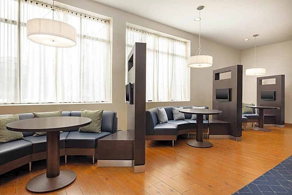 Courtyard by Marriott Montvale